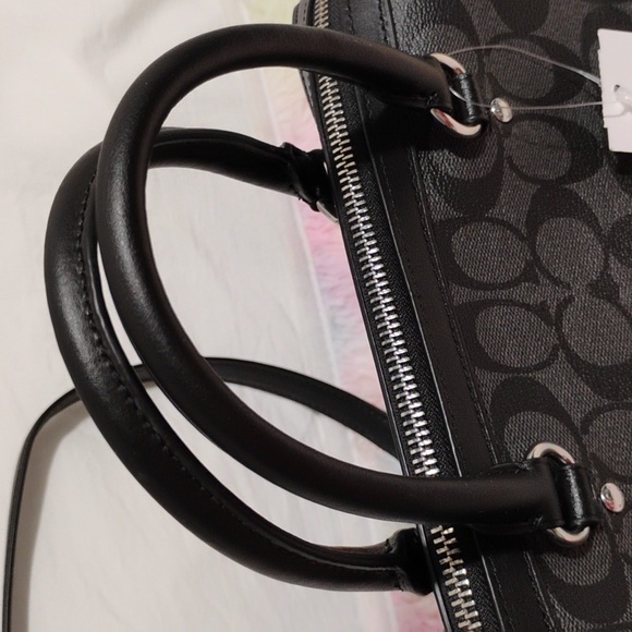 SALE! NWT Coach Signature Graphic Black Bag W Strap - Picture 7 of 10